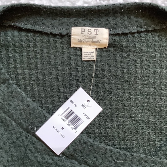 NWT Thermal Top oversized lightweight - Picture 5 of 5